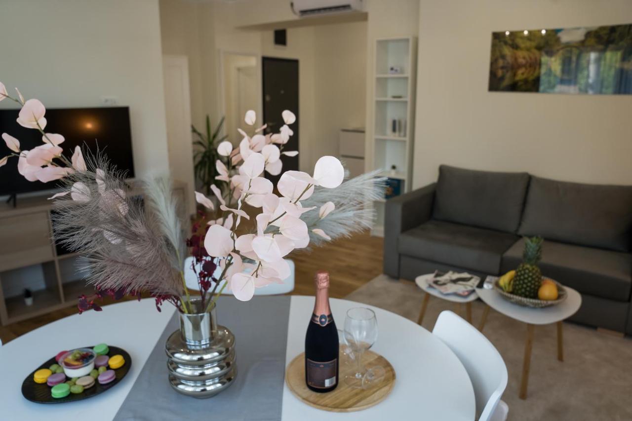 Azaleea Apartments Бухарест Экстерьер фото