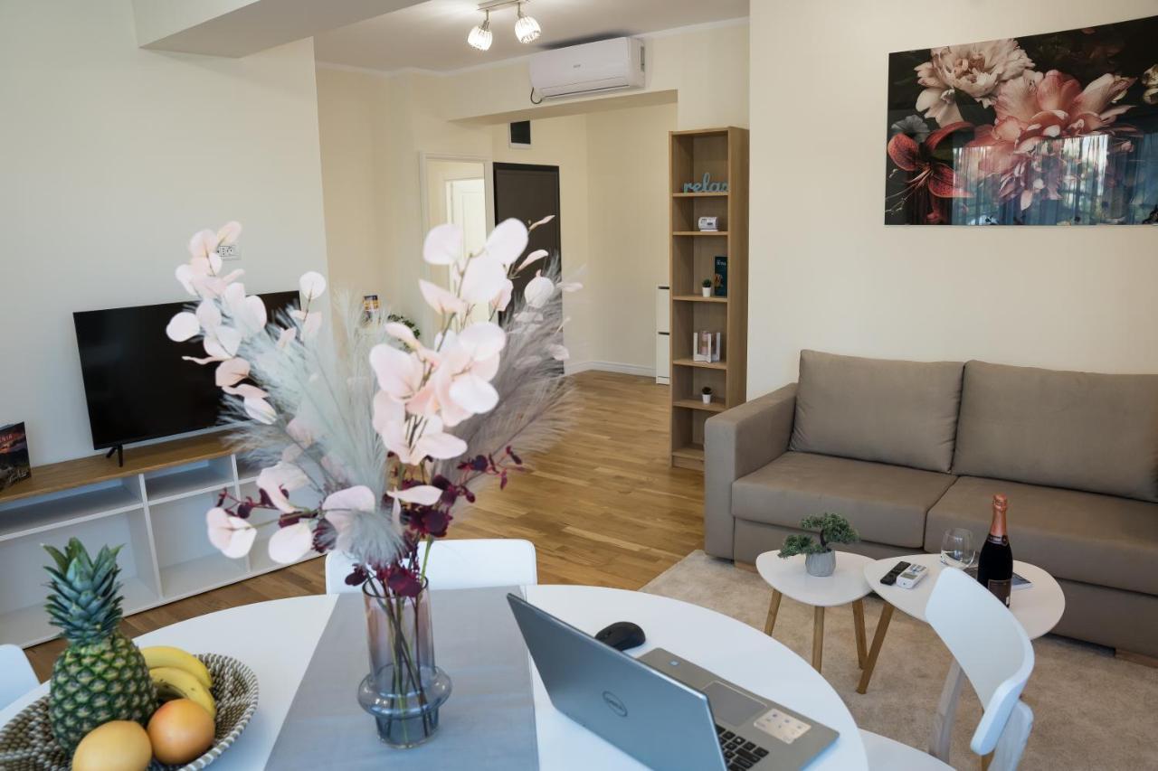 Azaleea Apartments Бухарест Экстерьер фото